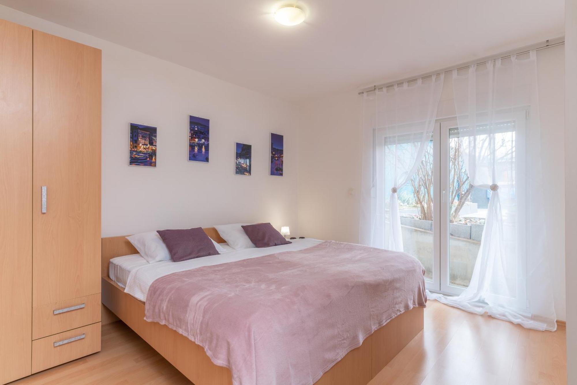 Pure Sky Apartments - With Pool Mostar Bagian luar foto