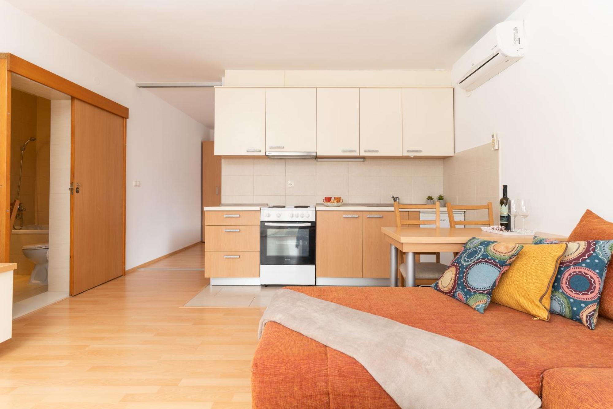 Pure Sky Apartments - With Pool Mostar Bagian luar foto