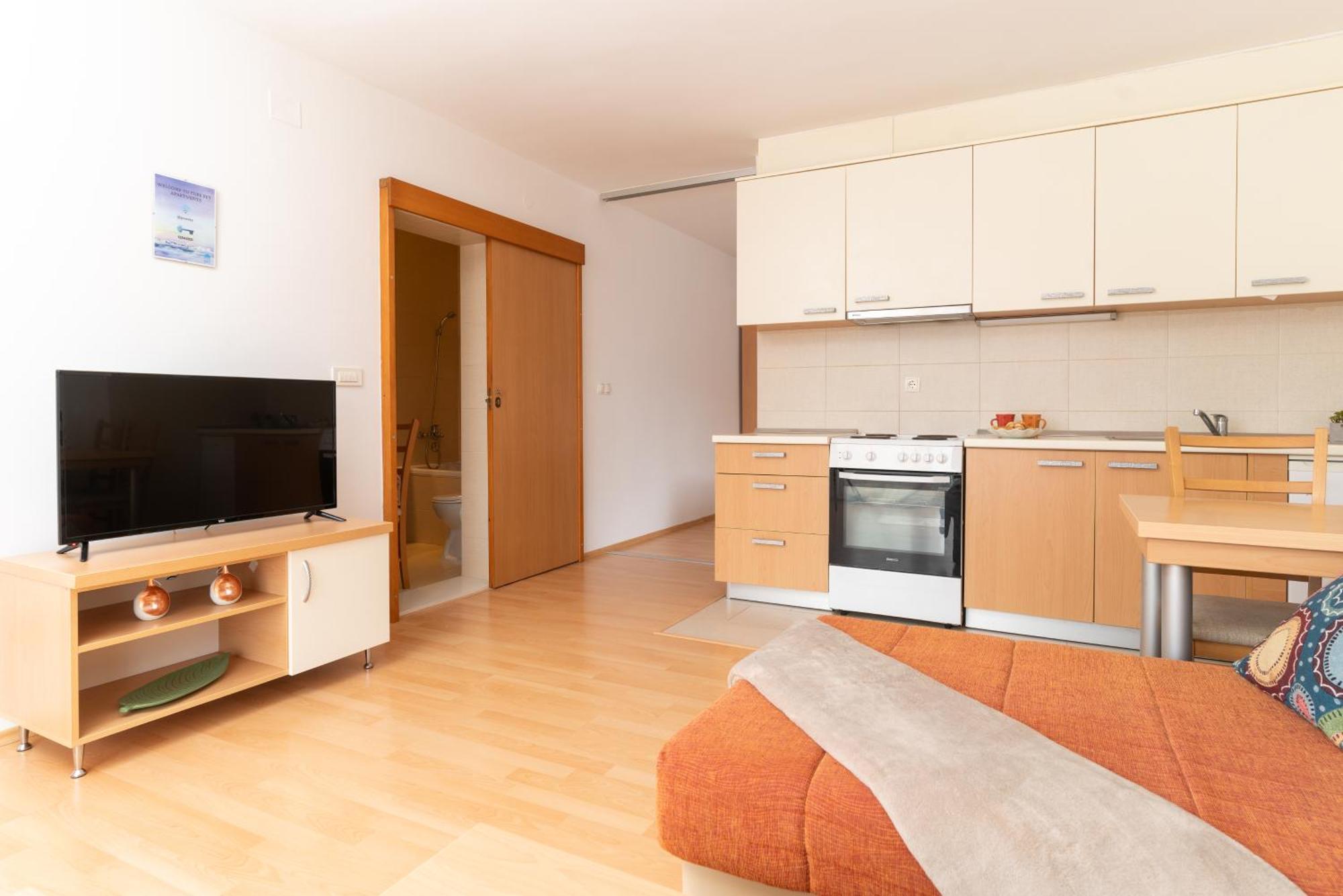 Pure Sky Apartments - With Pool Mostar Bagian luar foto
