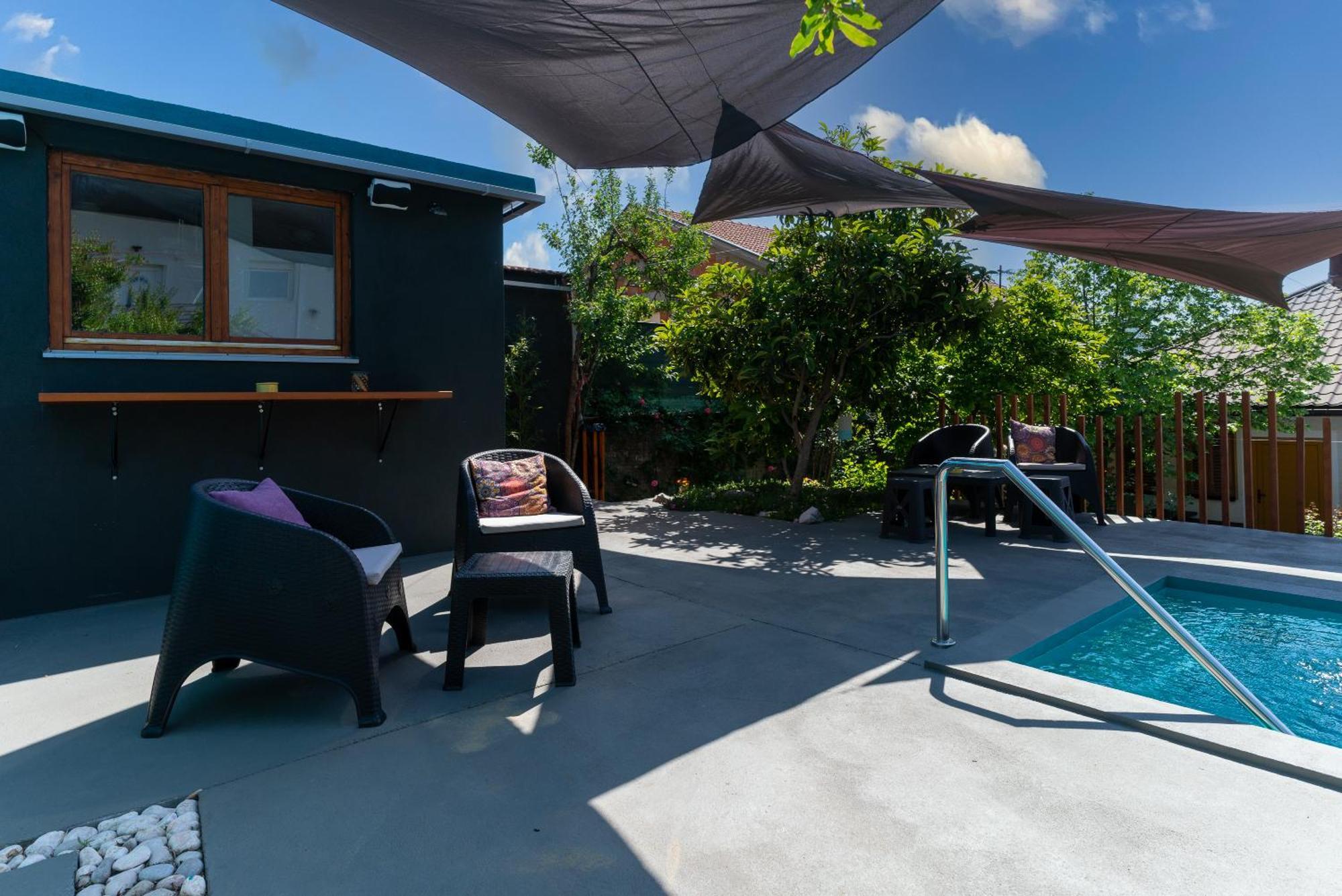 Pure Sky Apartments - With Pool Mostar Bagian luar foto